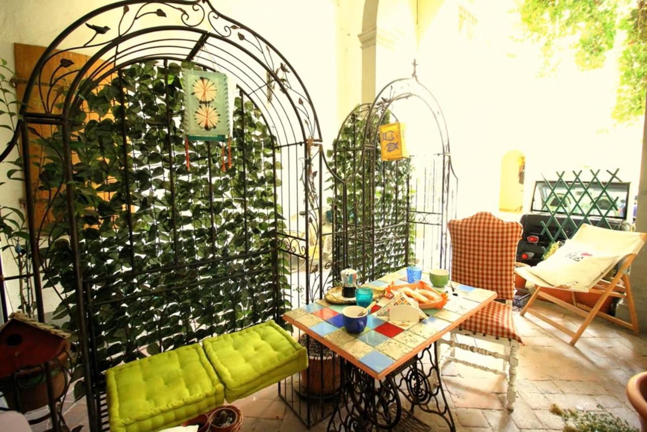 Hand Decorated House With Court Florencie Exteriér fotografie